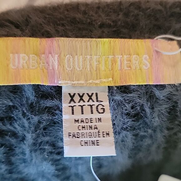 NWT Urban OutfittersâSweater SOFT ANDâLUXURIOUS - Picture 9 of 11